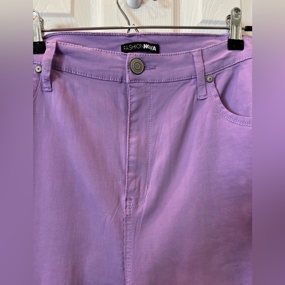 Plus size! - Fashion Nova Purple Skinny Jeans High-Waisted - Picture 2 of 2